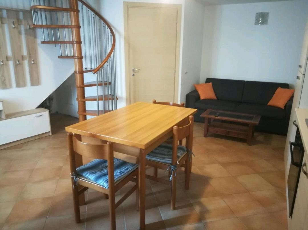 La Casa Di Mario Apartment Perledo Bagian luar foto